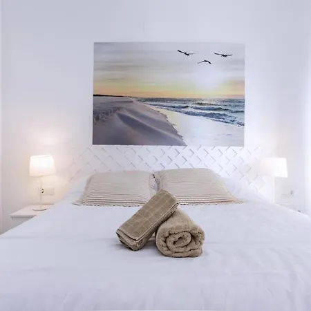 Rentcostadelsol Malagueta Arenal * 马拉加