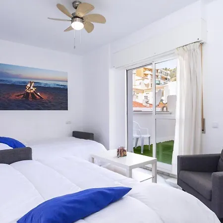 Rentcostadelsol Malagueta Arenal 公寓
